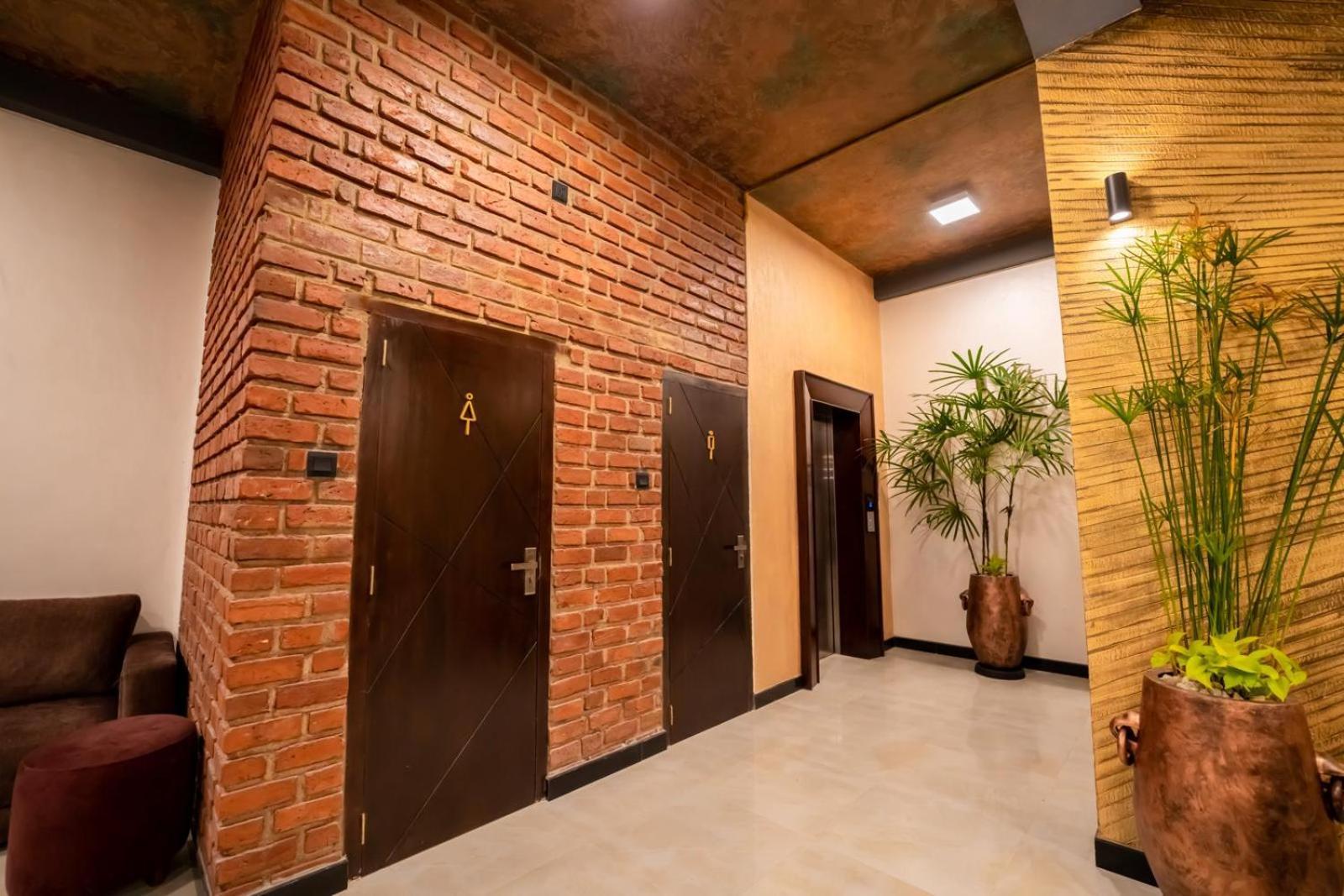 Limeshine - Airport Transit Hotels & Residences Katunayaka Extérieur photo