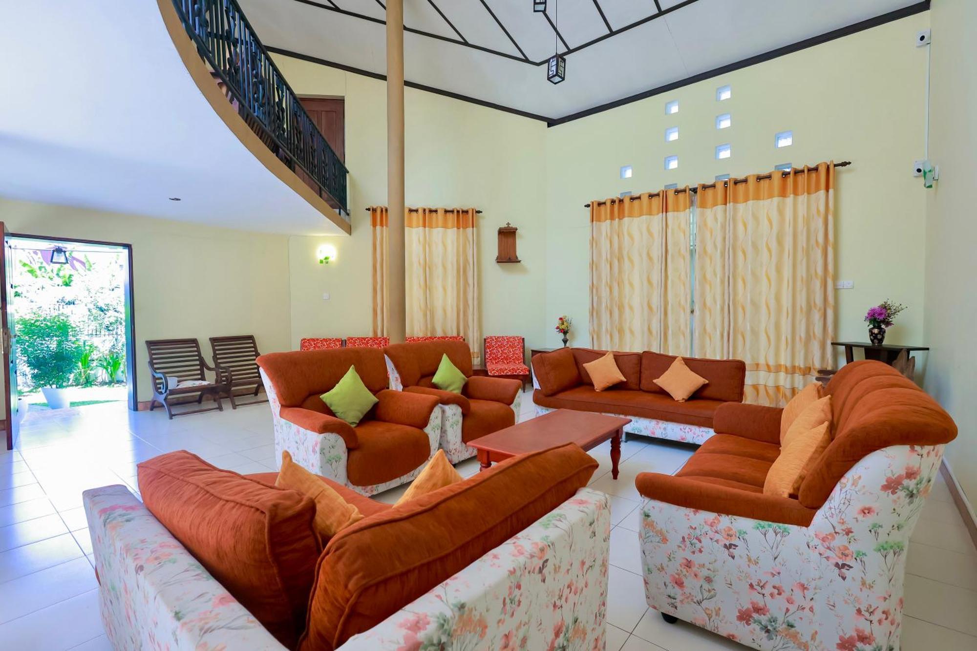 Limeshine - Airport Transit Hotels & Residences Katunayaka Extérieur photo